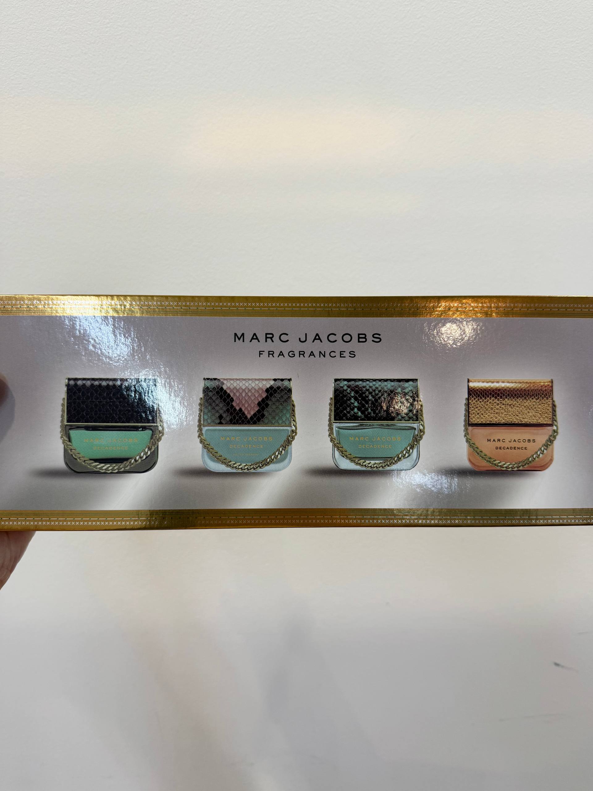 MARC JACOBS DECADENCE 4IN1 SET (4X25ML) DEMO DEFECT